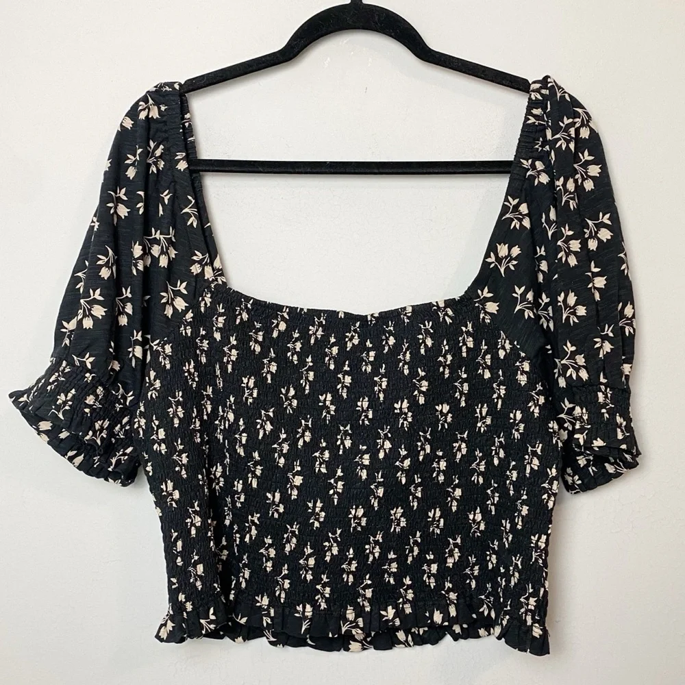 Boden Square Neck Smocked Jersey Crop Top in Black Bud